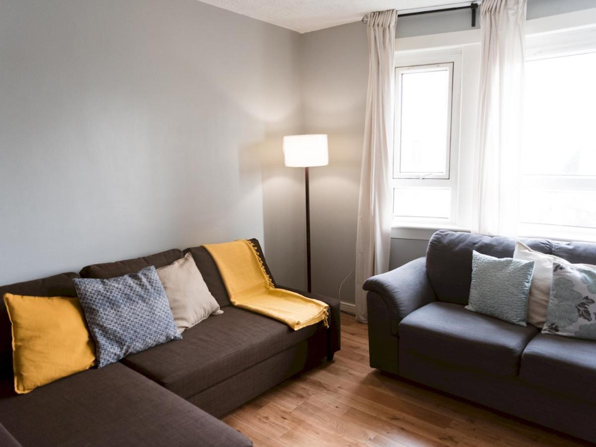 Pass The Keys Cozy Two Bed Flat Near Glasgow Airport & Paisley Extérieur photo